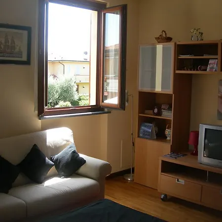 La Rondine Apartment *