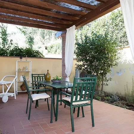 La Rondine Apartment